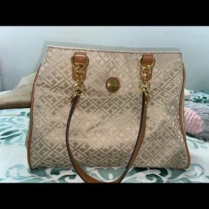 And Spectacular Tommy Hilfiger bag